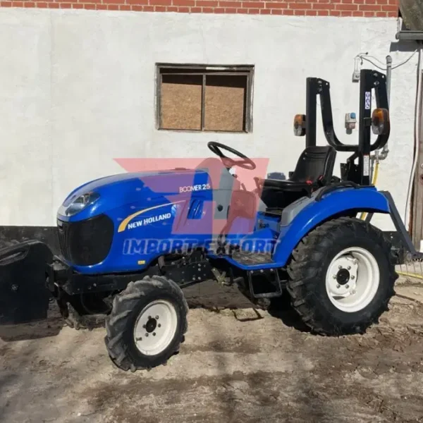 New Holland Boomer 25 - Tracteur Agricole Compact avec Accessoires